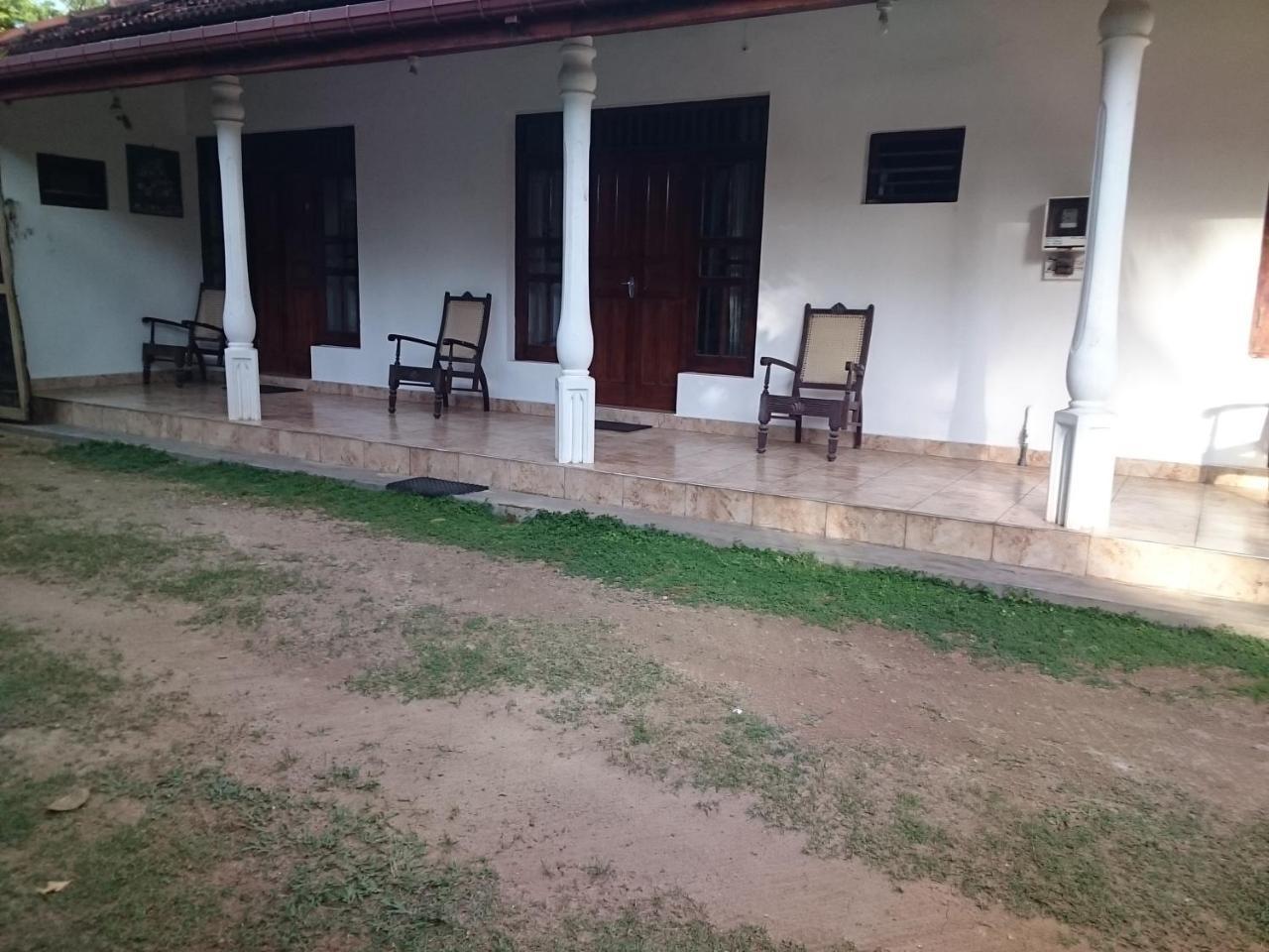 Sun And Surf Rest Hotel Ahangama Exterior photo